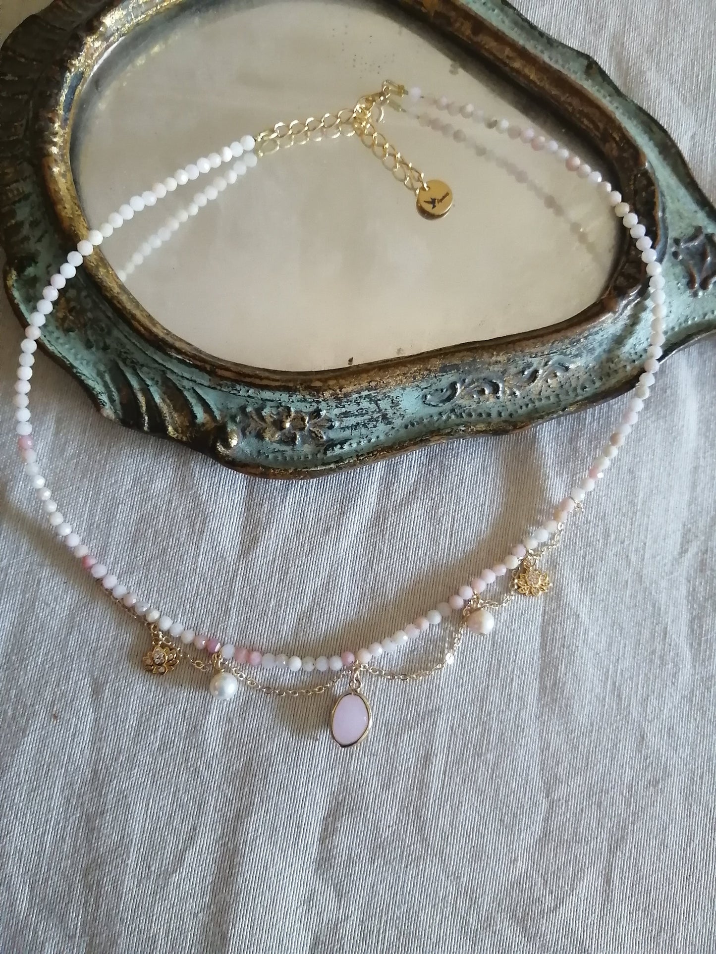 le joli collier d'Emilie