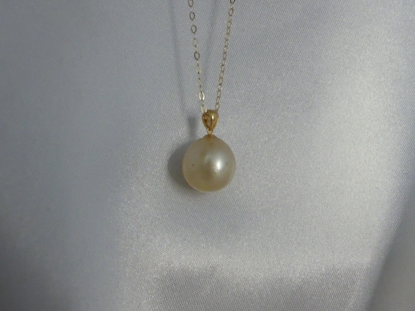 Collier Kira