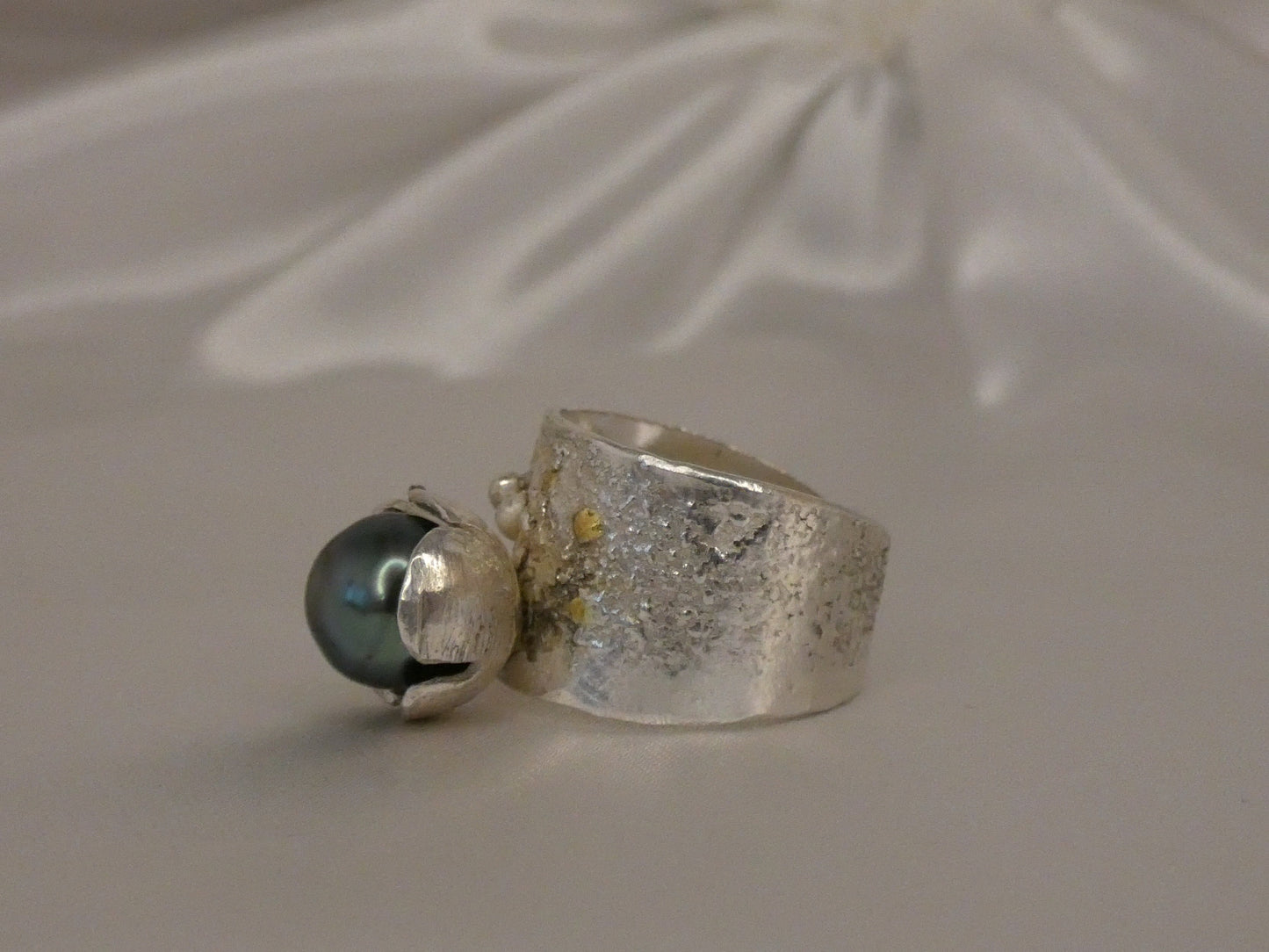 Bague Apahiti