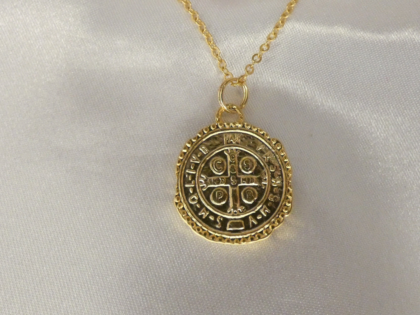 Double collier avec perle Edison rose et médaillon