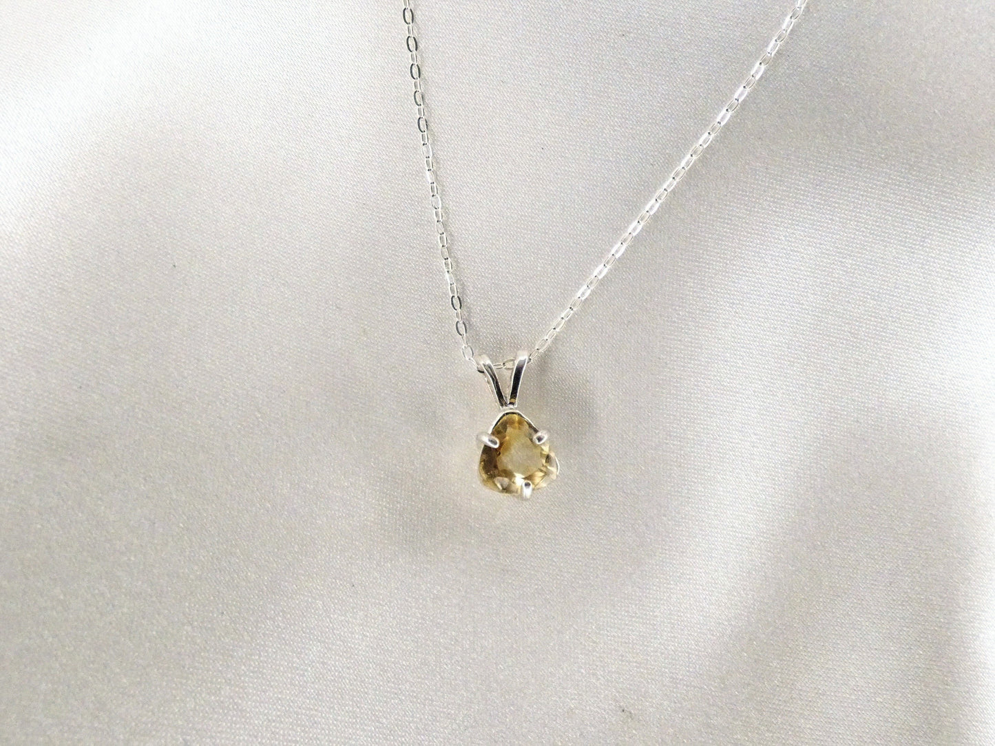 Collier trillion