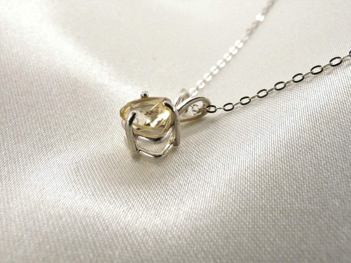 Collier trillion