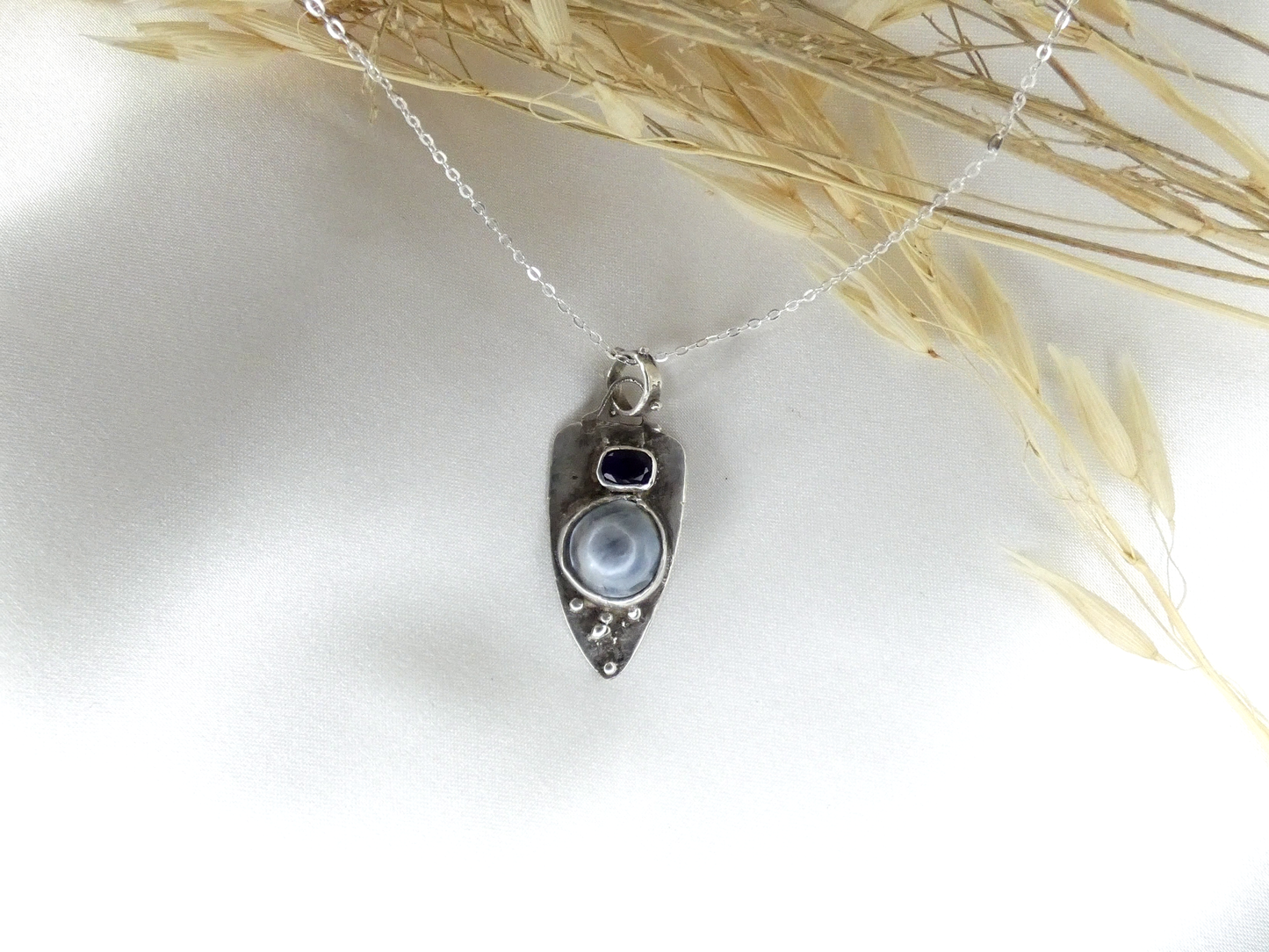 Collier Mabé